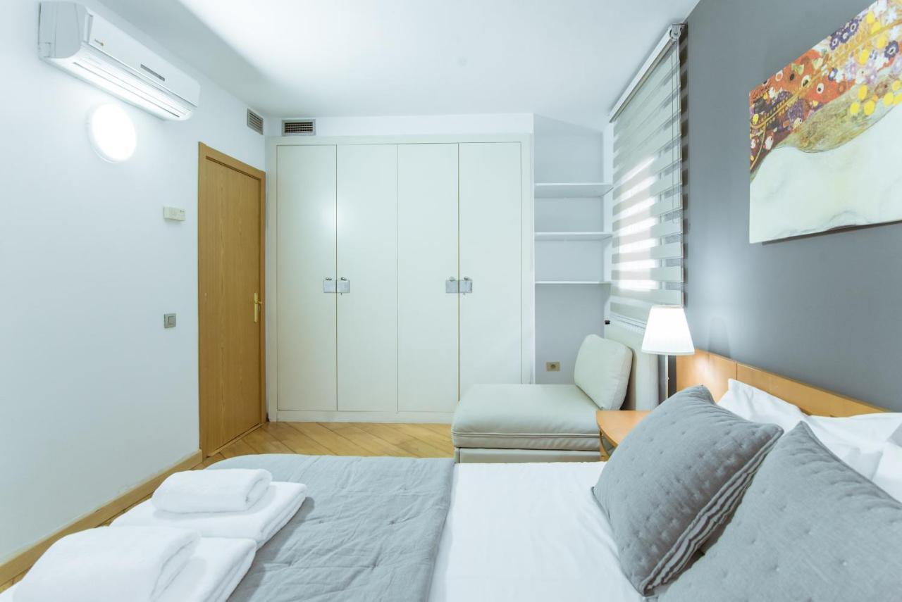 Two Bedroom Townhouse Within 10Min Walk From Beach バルセロナ エクステリア 写真