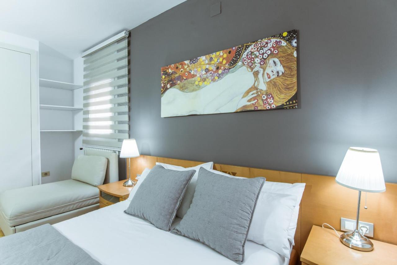 Two Bedroom Townhouse Within 10Min Walk From Beach バルセロナ エクステリア 写真
