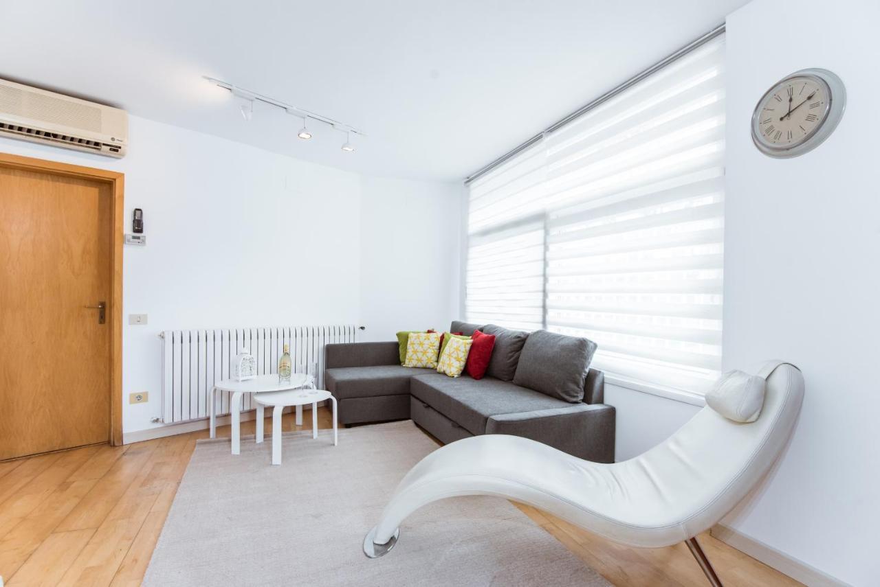 Two Bedroom Townhouse Within 10Min Walk From Beach バルセロナ エクステリア 写真