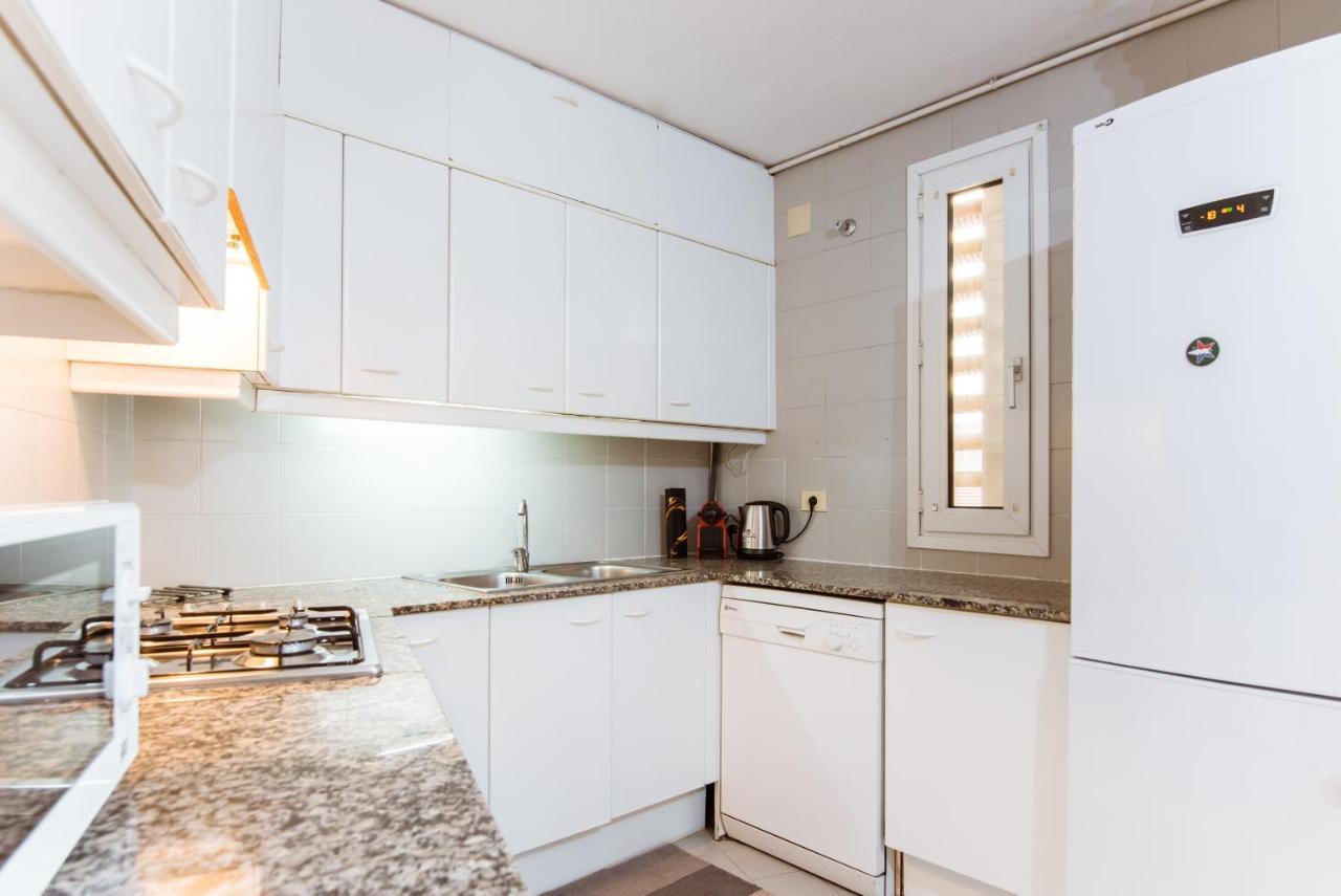 Two Bedroom Townhouse Within 10Min Walk From Beach バルセロナ エクステリア 写真