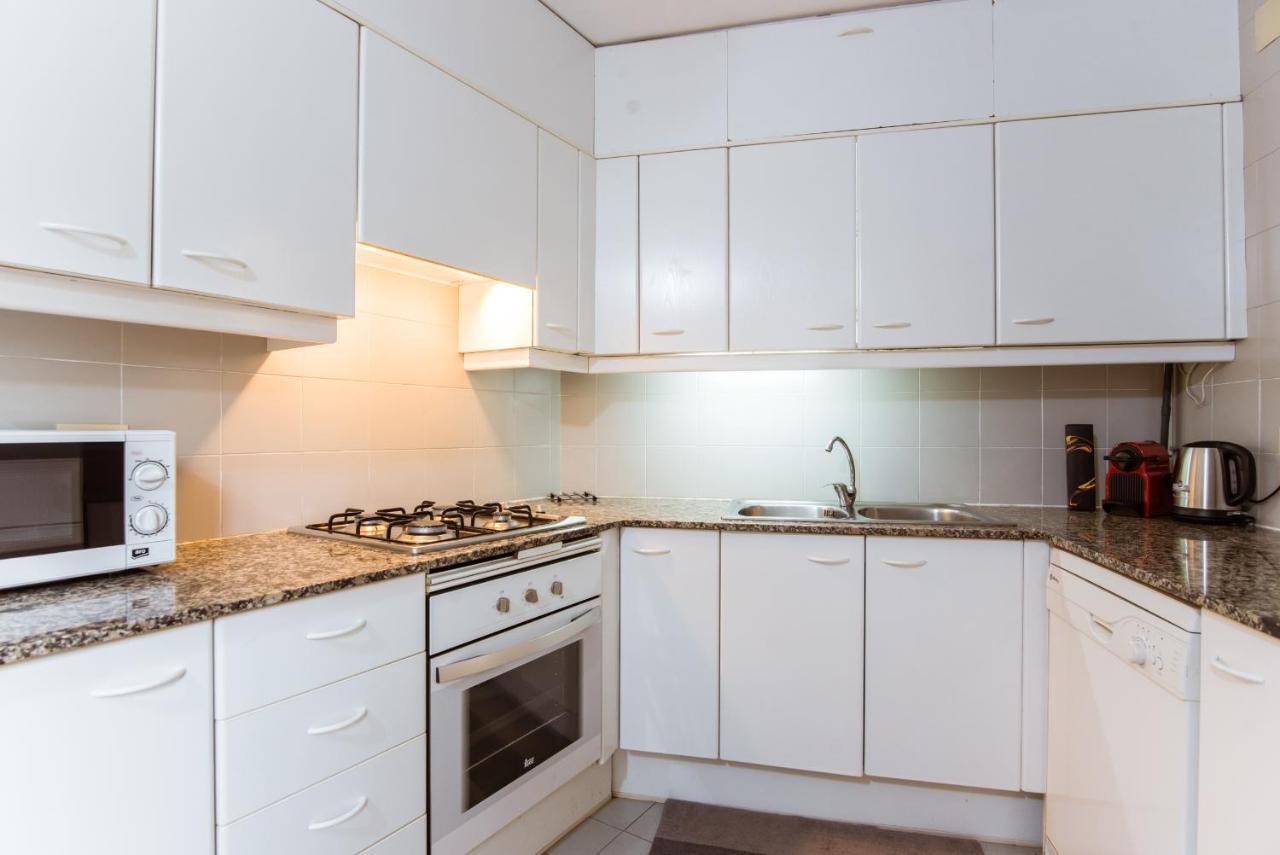 Two Bedroom Townhouse Within 10Min Walk From Beach バルセロナ エクステリア 写真